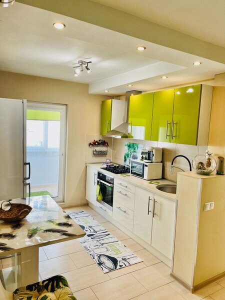 Sector 6, cartierul Militari, zona Uverturii/ Teatru Masca, Bucuresti,